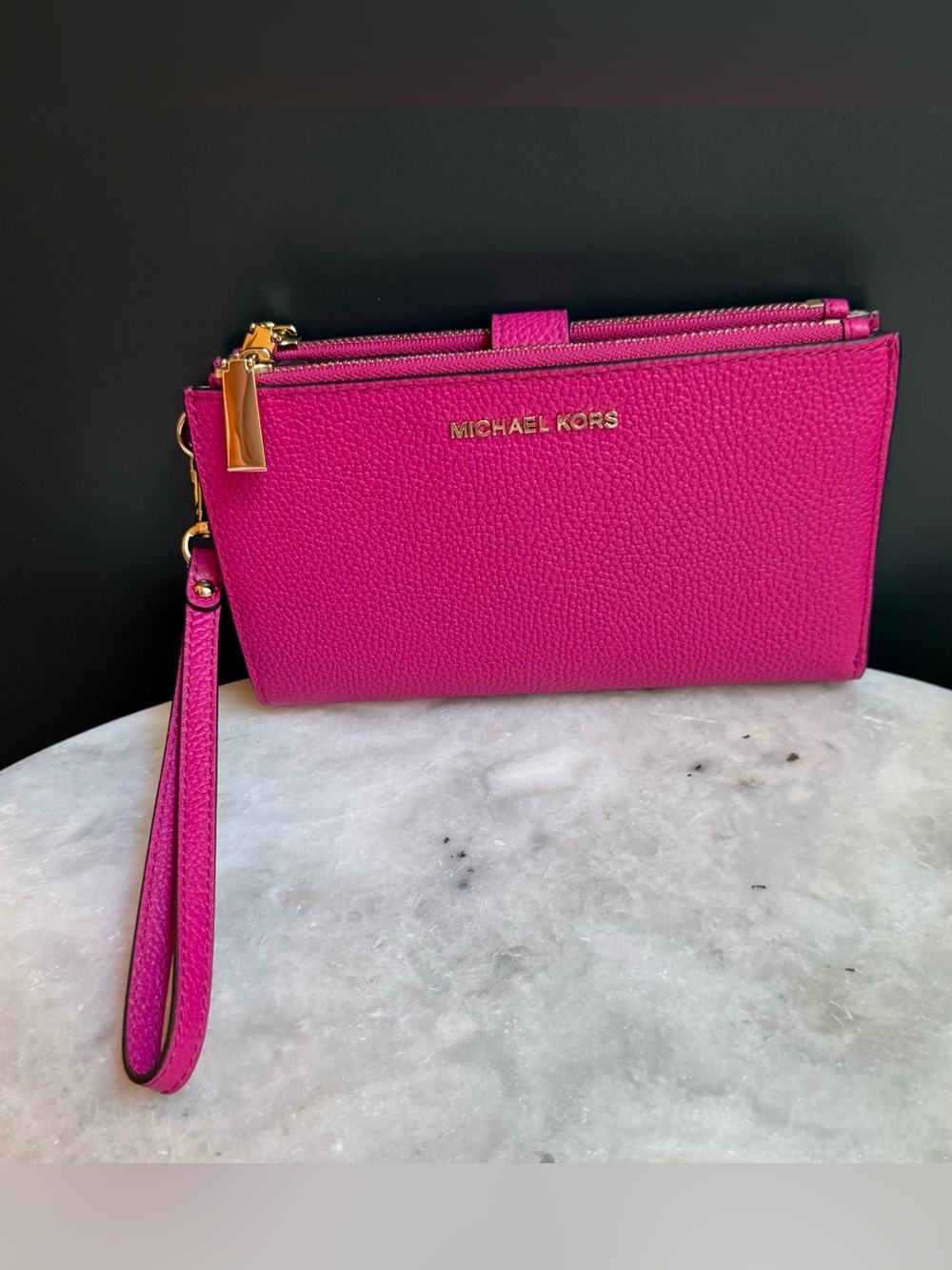 Michael Kors Adele Pebbled Leather Smartphone Wristlet NWOT